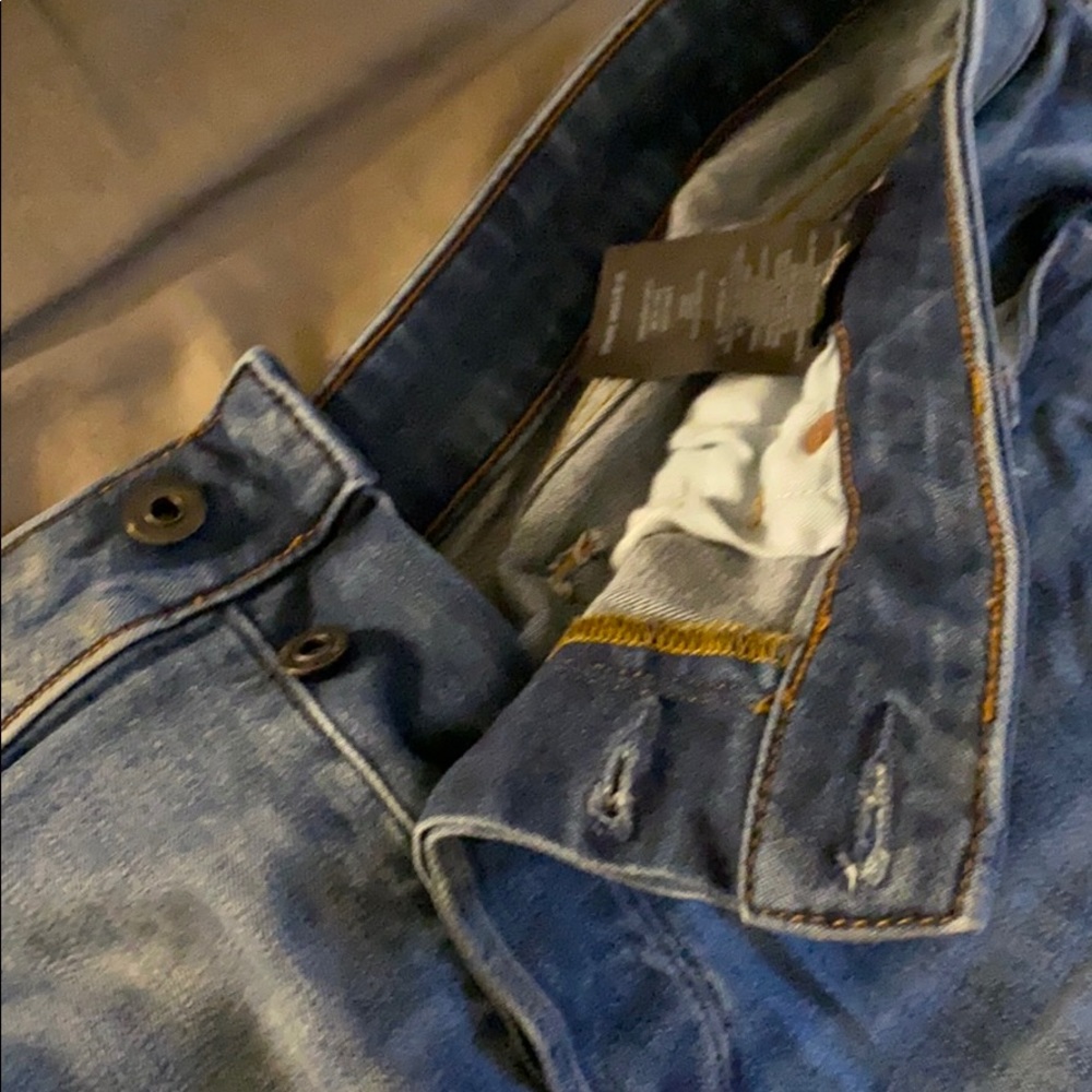 Jeans - Picture 3 of 4
